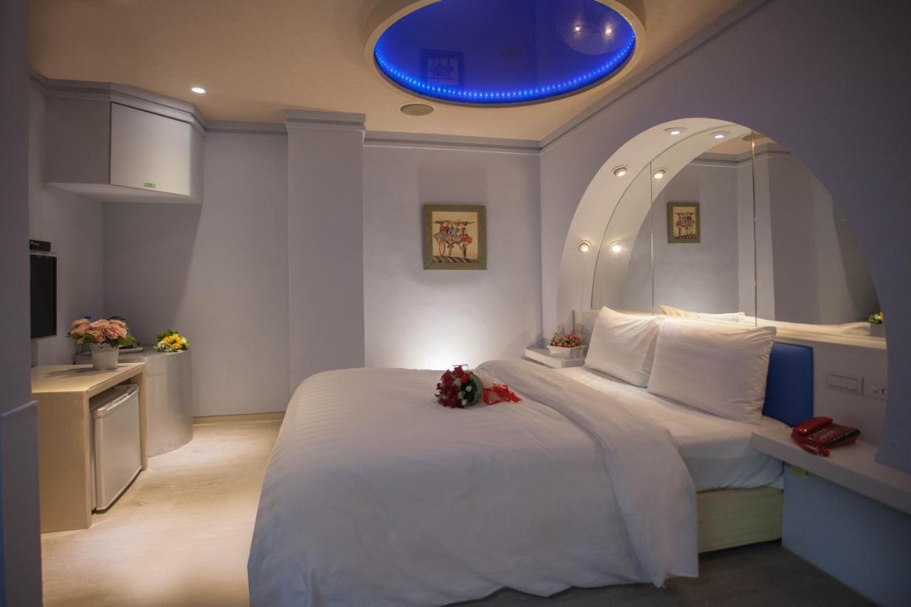 Showart Hotel 台北市 エクステリア 写真